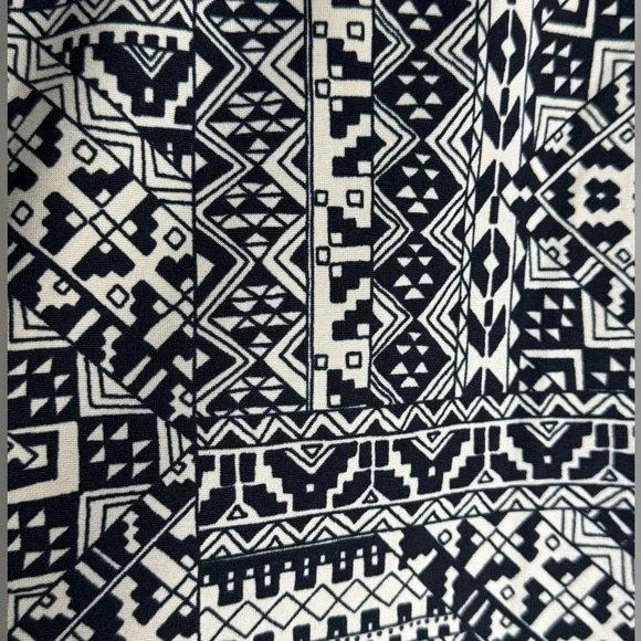 Cato Blouse - Picture 2 of 7